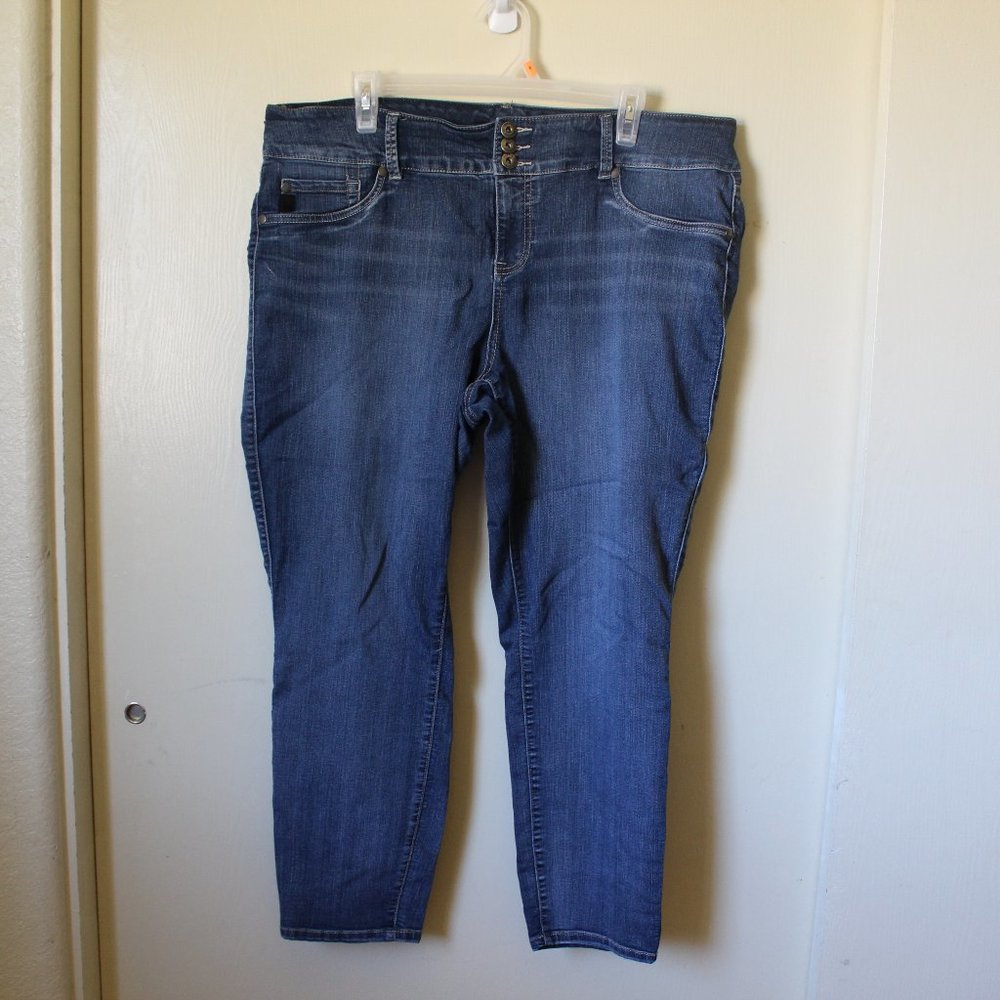 TORRID JEANS
